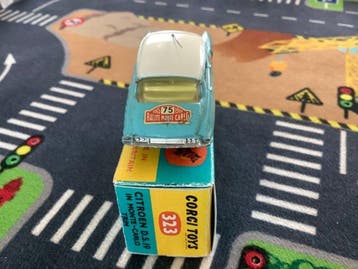 Corgi 1:43 - Modelauto, Nieuw
