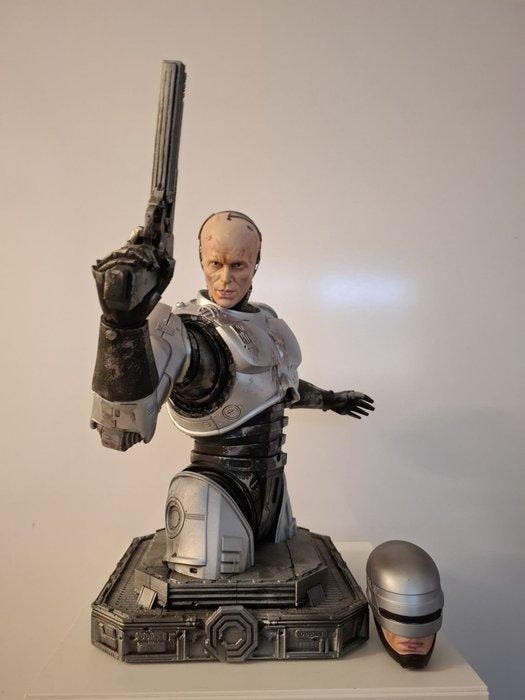Robocop - Peter Weller - Custom madeStatue (44 cm high) with, Collections, Cinéma & Télévision