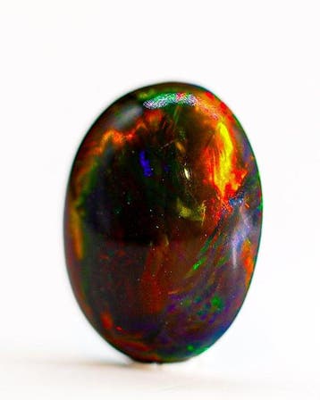 Prachtige BLACK OPAL-edelsteen • 3,15 ct • Ongelooflijk