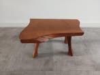Table à plantes - Bois - Brutaliste