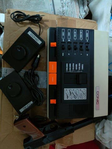 Conic - TVG 4010-6 - Spelcomputer - In originele verpakking, Games en Spelcomputers, Nieuw