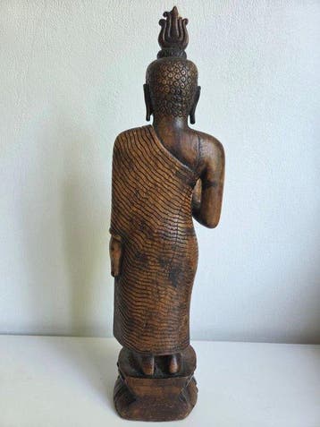 Handgeneden houten beeld 48cm hoog - Hout, Ceder - Sri Lanka