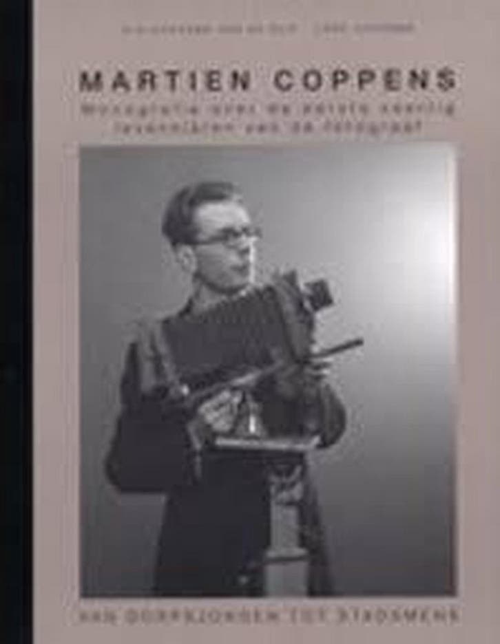 Martien Coppens - Van dorpsjongen tot stadsmens, Livres, Art & Culture | Arts plastiques, Envoi