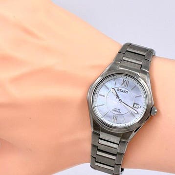Seiko - SOLAR TITANIUM SHELL INDEX - Zonder minimumprijs -