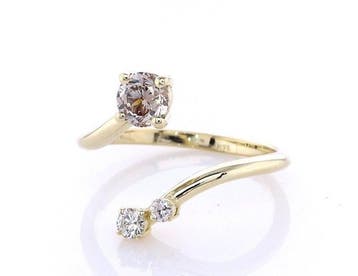 Zonder minimumprijs - Ring - 14 karaat Geel goud - 0.62ct., Nieuw