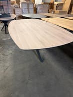 Wellington tafel, fresh oak (nieuw, outlet), Nieuw, Overige materialen