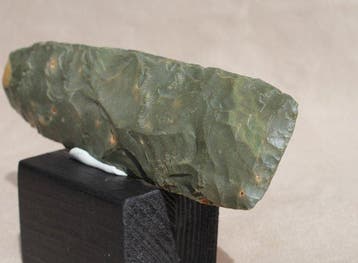 Neolithisch jaspis Bijl - 14.4 cm