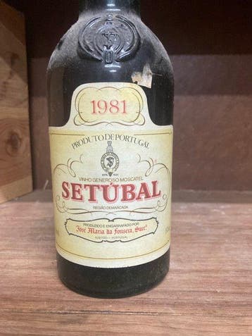 1981, 1985 & NV José Maria Fonseca, Moscatel de Setúbal -, Verzamelen, Nieuw