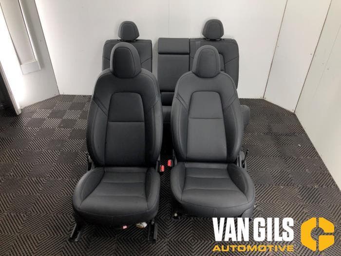 Bekleding Set (compleet) Tesla Model Y O324607, Auto-onderdelen, Interieur en Bekleding