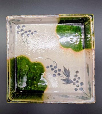 Gyokuzan Kiln – Japanese Oribe Grape Kashibachi – Tomobako –