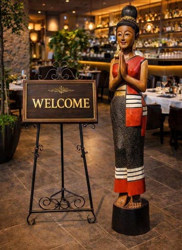 Beeld, XXL: Carved Wood - Lady - 181 cm - Hout - 2026