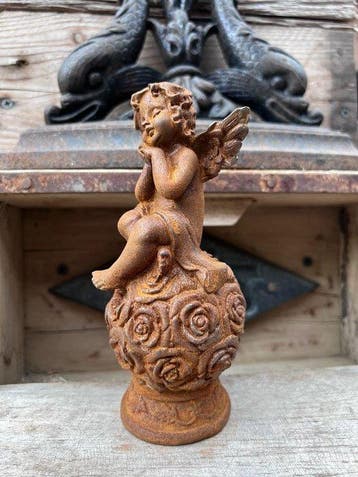Decoratief ornament - Europa - Engelbeeldje