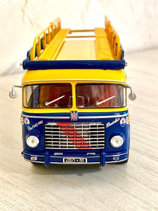 1:43 - Model vrachtwagen - Fiat 642 RN2 Bartoletti MASERATI, Hobby & Loisirs créatifs, Voitures miniatures | 1:5 à 1:12