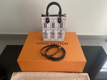 Louis Vuitton Petit Sac Plat ‘Fornasetti’ (T.e.m. 20/08), Handtas