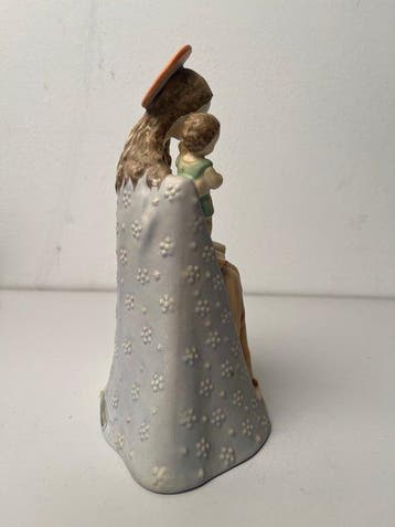 Goebel - Beeldje - Flower Madonna with Child, Model: HUM, Antiek en Kunst