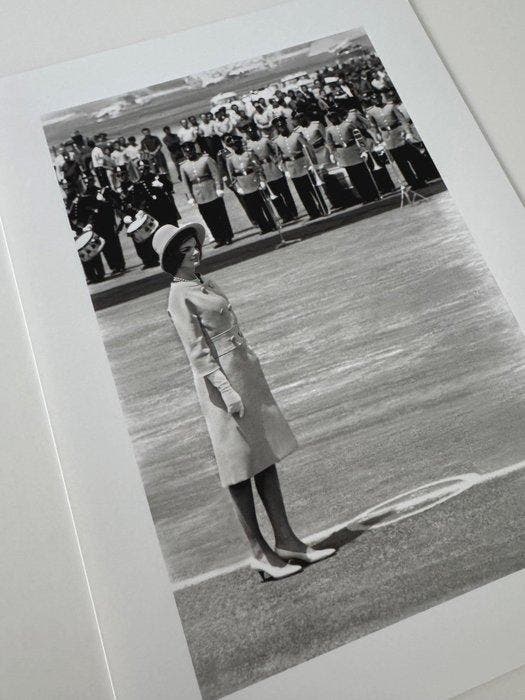 Manfred Linus Kreiner - Jacqueline Kennedy — Mexico, 1962 |, Antiquités & Art, Art | Objets design
