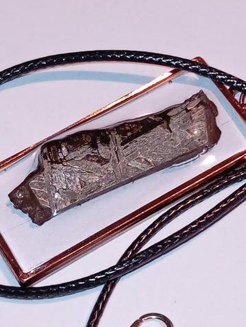 Météorite d’Aletai Pendentif - Hauteur : 37 mm - Largeur :, Verzamelen