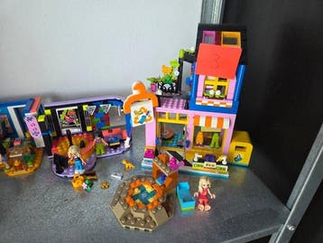 Lego Set - Friends - LEGO Friends mixed modular sets, Kinderen en Baby's, Speelgoed | Duplo en Lego, Nieuw