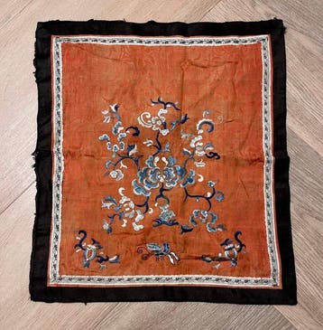 Broderie - 110.5 cm - 33.8 cm - 4 broderies en soie