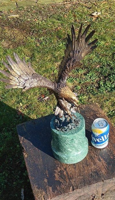 sculptuur, adelaar in vlucht - 45 cm - brons marmer, Antiquités & Art, Art | Objets design