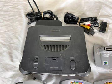 Nintendo - N64 - Nintendo 64 console set with games -, Consoles de jeu & Jeux vidéo
