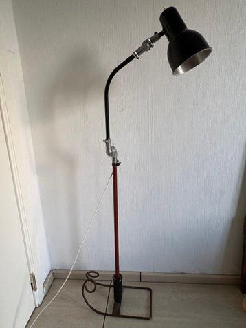 c.t.c. - Lampadaire arqué - Métal - Atelierlamp