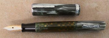 Waterman’s - Vintage Lady Patricia Ink Vue Fountain Pen and, Nieuw