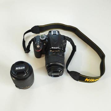 Nikon D3200 with DX AF-S Nikkor 18-55 lens & DX AF-S Nikkor, TV, Hi-fi & Vidéo