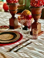 Etnisch tafelkleed met ikat-stijl patroon voor grote tafels.