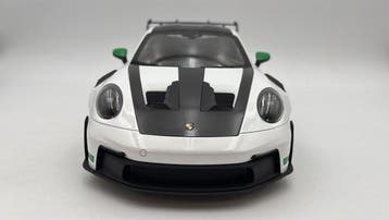 Norev 1:12 - Modelauto - Porsche 911 GT3 RS w/Weissach Pack, Nieuw