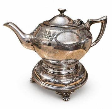 Theepot (4) - Verzilverd - Theepot op standaard