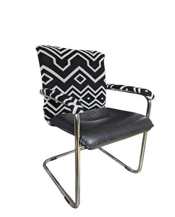 Fauteuil - Leder, trui - Sedia Cantilever, Antiquités & Art, Art | Objets design