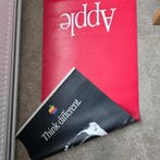 !RARE! Original Apple Think Different Buzz Aldrin Vinyl, Nieuw
