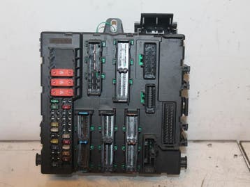 Zekeringkast Opel Vectra O74449