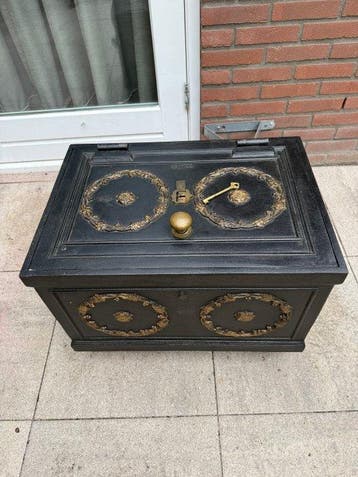 Kist - Gietijzer, Antiek en Kunst