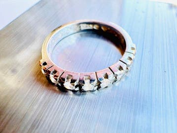 Ring - 18 karaat Witgoud - 0.27ct. tw. Diamant (Natuurlijk), Handtassen en Accessoires, Ringen, Nieuw