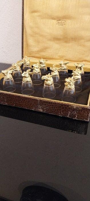 Drankservies (12) - animaux exotiques - Verguld messing -, Antiek en Kunst