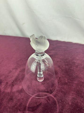 Decoratieve bel - Lalique - Frankrijk - Tafelbel „Pinson“