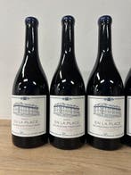 2023 Camille Thiriet, Bourgogne En la Place Rouge -, Collections