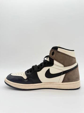 Nike - Nike Jordan 1 High Dark Mocha - Sneakers - Maat: EU, Nieuw