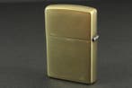 Zippo - Marlboro Cowgirl Emblem - Zakaansteker - Messing,, Verzamelen, Nieuw