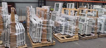 Châssis de fenêtres noirs Schüco disponibles immédiatement !, Ophalen of Verzenden, Gevelraam of Ruit
