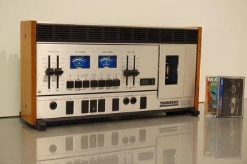 Tandberg - TCD330 - 3 Motor,Dual Capstan, Audiocassette deck, Nieuw