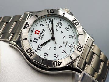 Swiss Defender - Zonder minimumprijs - * NEW * - Heren -, Nieuw