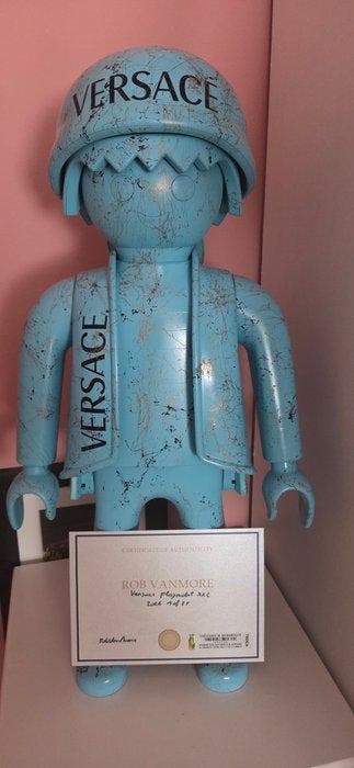 Rob VanMore (XX) - Versace playmobil XXL