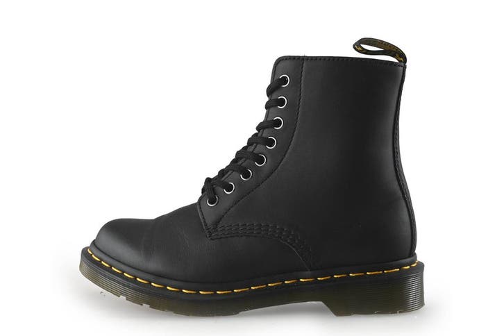 Dr. Martens Enkellaarzen in maat 38 Zwart, Kleding | Dames, Schoenen, Zwart, Zo goed als nieuw, Lage of Enkellaarzen, Verzenden