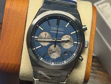 Seiko - Essentials Chronograph - Sapphire Crystal - Zonder