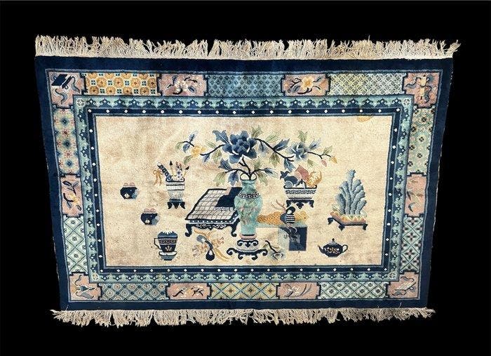Chinees handgeknoopt woltapijt – “Bogu Tu” Stilleven op de, Antiquités & Art, Antiquités | Autres Antiquités