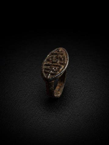 Islamitisch Brons Ring - 10e tot 13e eeuw na Christus, Antiek en Kunst