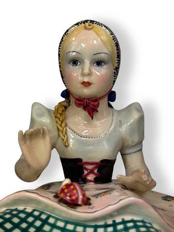 Area Bassano, Italia - sculptuur, Bambina con coccinella -, Antiek en Kunst